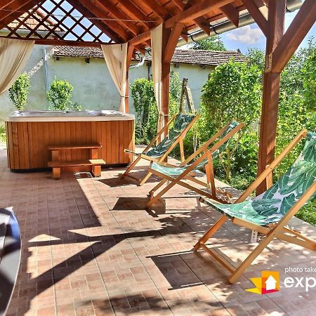 Twin Pines Apartment Egerszalók Zewnętrze zdjęcie