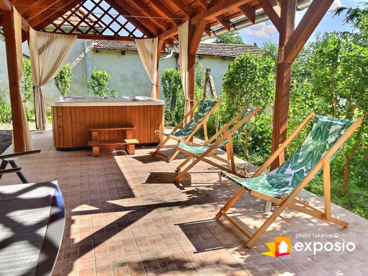 Twin Pines Apartment Egerszalók Zewnętrze zdjęcie
