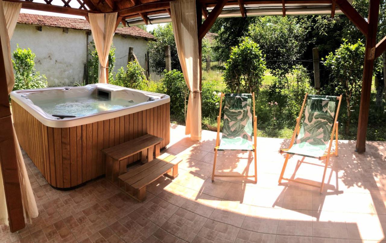 Twin Pines Apartment Egerszalók Zewnętrze zdjęcie