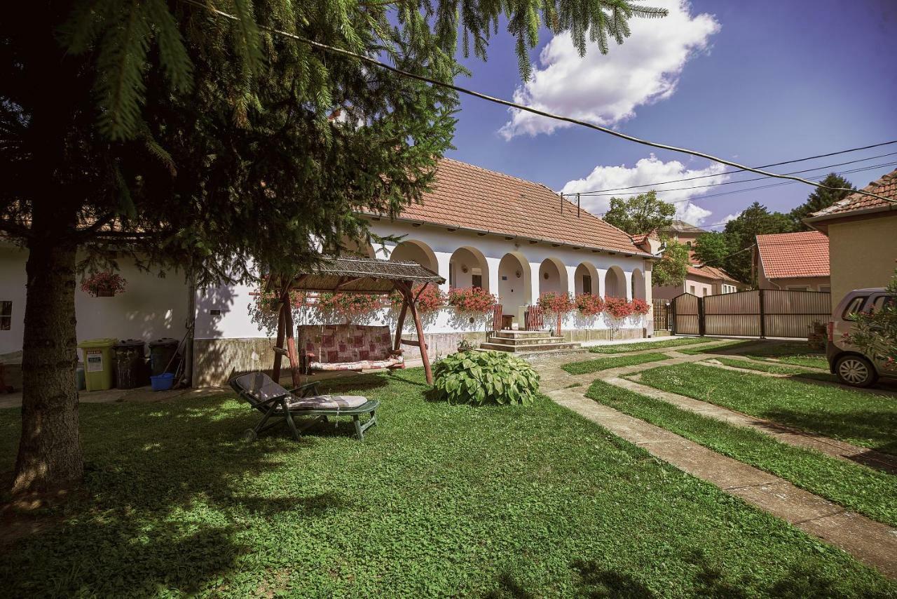 Twin Pines Apartment Egerszalók Zewnętrze zdjęcie